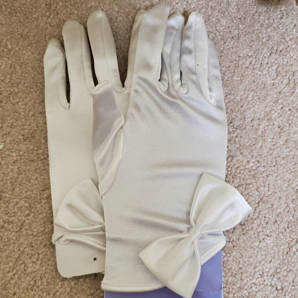 Brand new white gloves